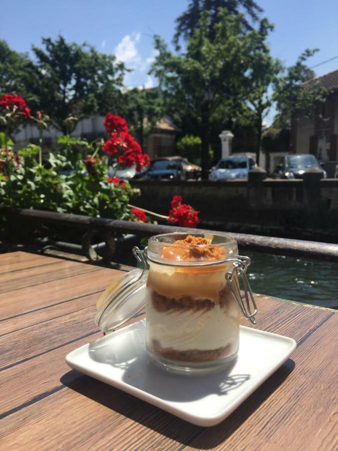 Suite Sur La Sorgue ลีล-ซูร์-ลา-ซอร์ก ภายนอก รูปภาพ