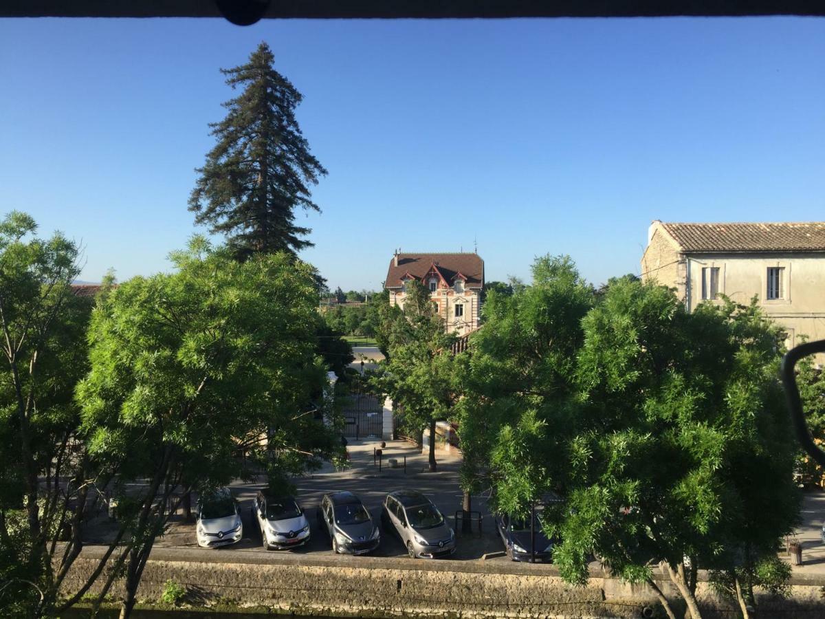 Suite Sur La Sorgue ลีล-ซูร์-ลา-ซอร์ก ภายนอก รูปภาพ
